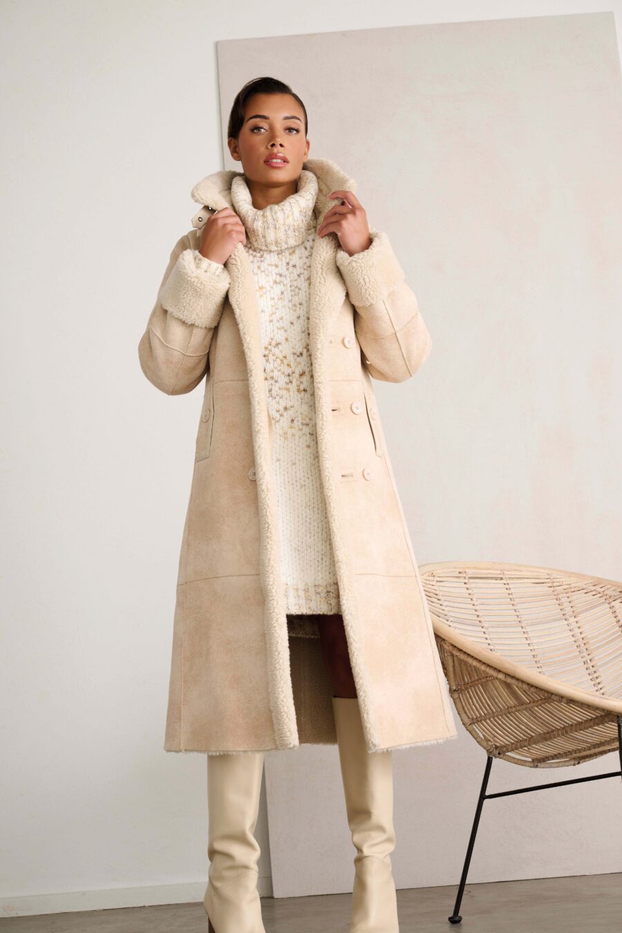 COAT X902 VINTAGE CREAM DRESS X811 CARAMEL.2